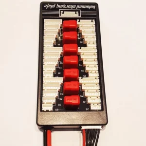 Para-Board DeansT 6 akumulatorów / 6 cel równoległe ładowanie nawet 6 akumulatorów Szybka dostawa