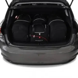 Szybka dostawa Zestaw dedykowanych toreb samochodowych do FIAT TIPO CROSS II MHEV 2021->