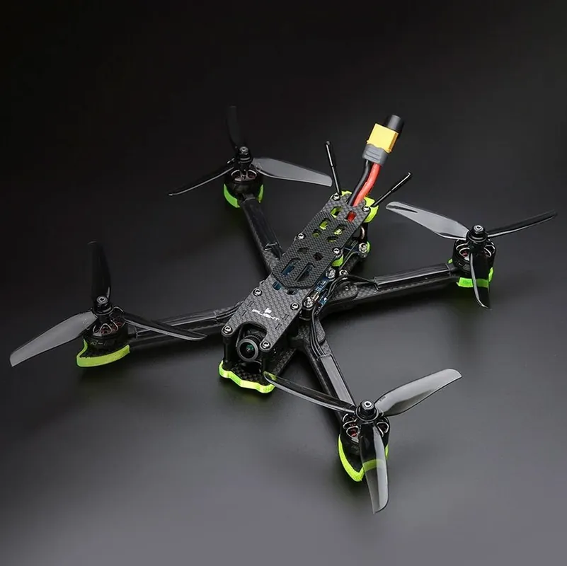 Dron wyścigowy iFlight Nazgul 5 V2 Analog 240mm 5 cali 4S Freestyle FPV Racing Drone BNF/PNP 45A ESC 2207 2750KV Motor Do wyczerpania zapasów